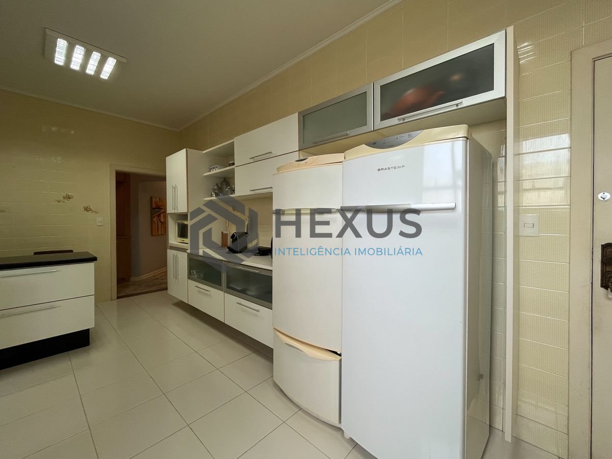 Foto 40 de Apartamento com varanda e lazer na Enseada, Guarujá