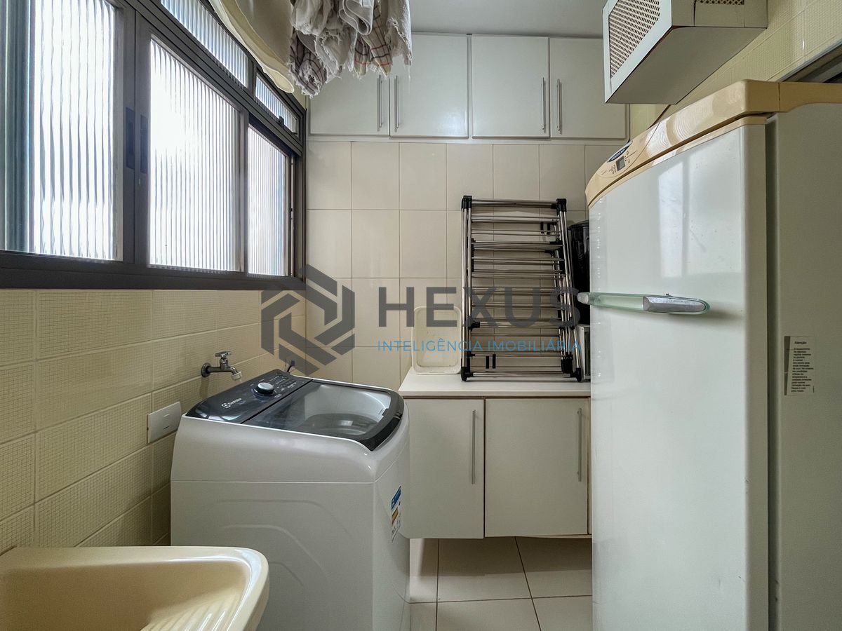 Foto 42 de Apartamento com varanda e lazer na Enseada, Guarujá