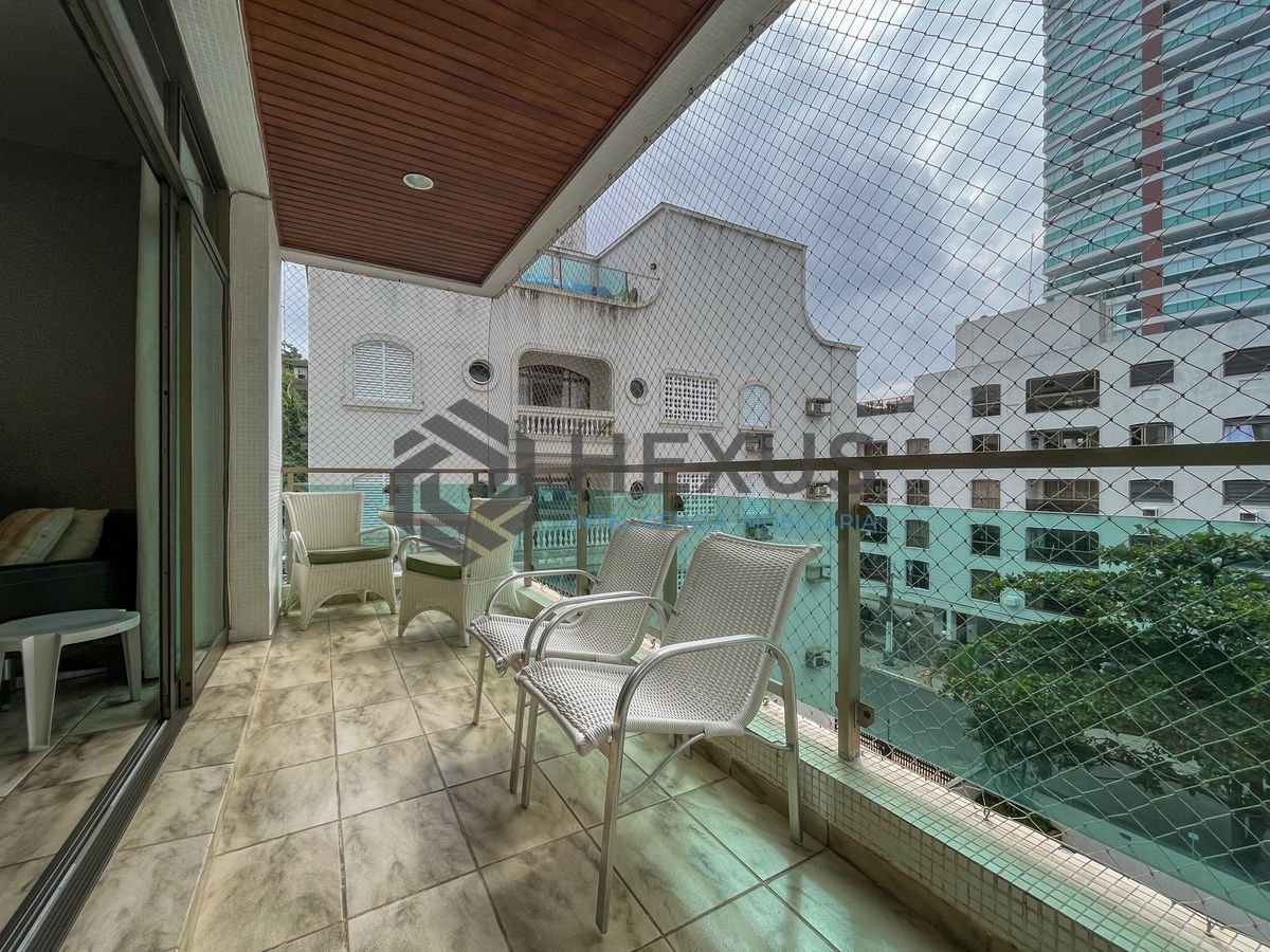 Foto 9 de Apartamento com varanda e lazer na Enseada, Guarujá