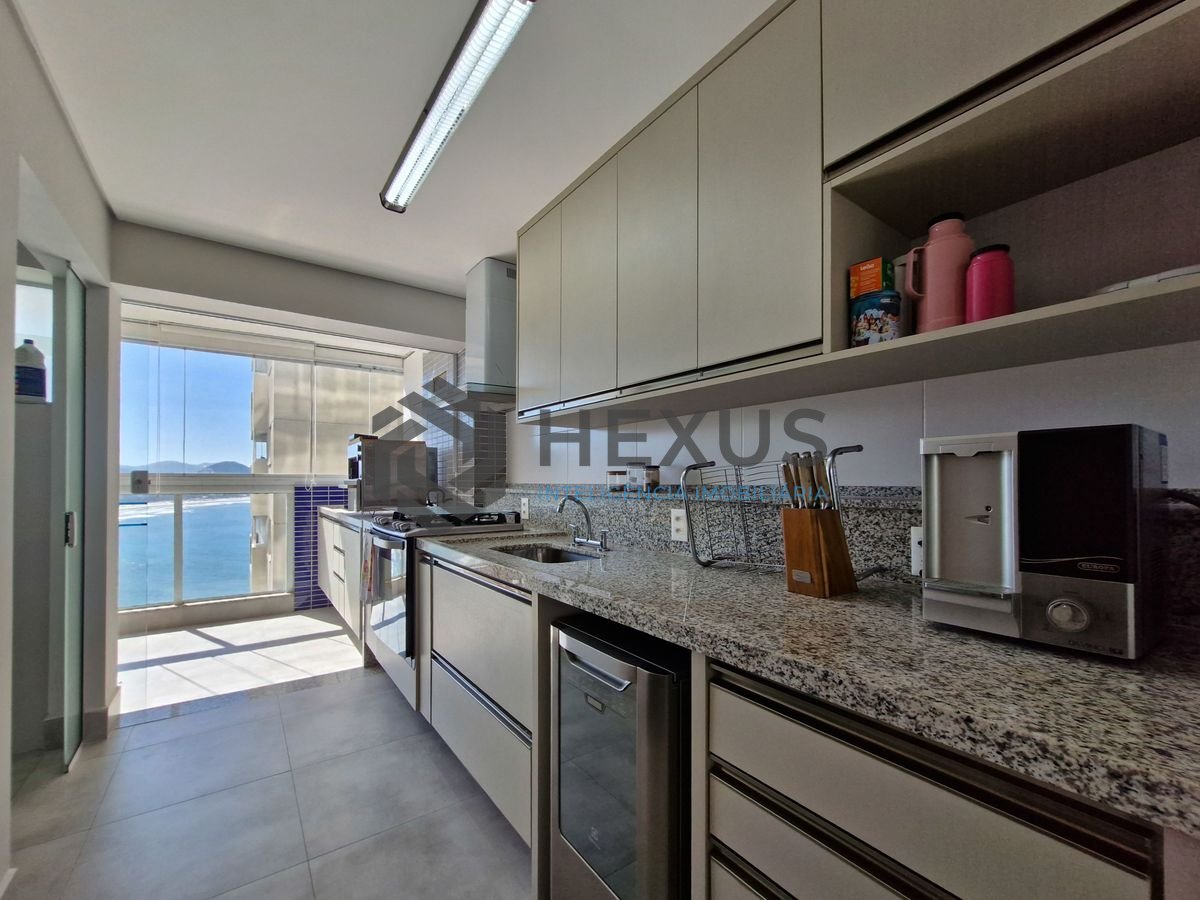 Foto 32 de Apartamento com varanda gourmet vista mar e lazer na beira mar no Jardim Astúrias, Guarujá