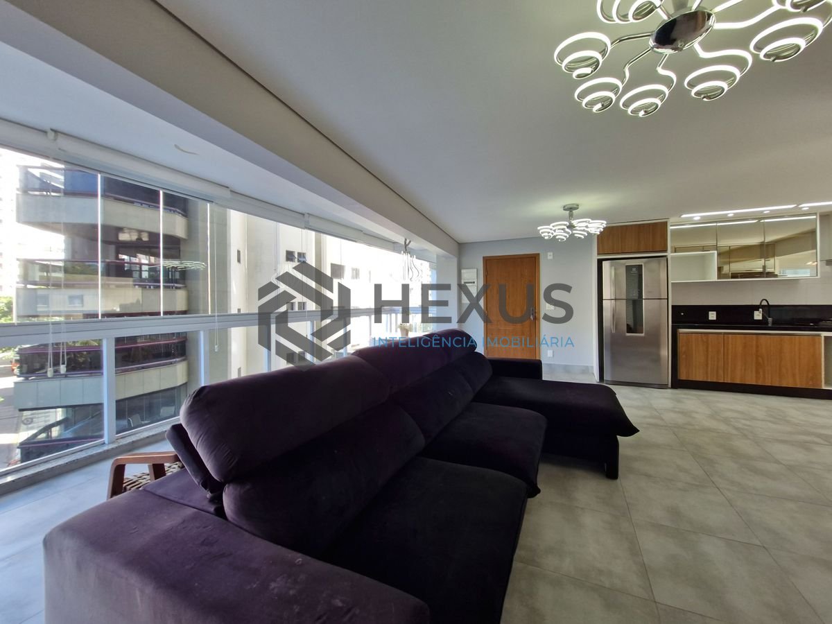 Foto 3 de Apartamento beira mar com varanda gourmet vista mar e lazer no Jardim Astúrias, Guarujá