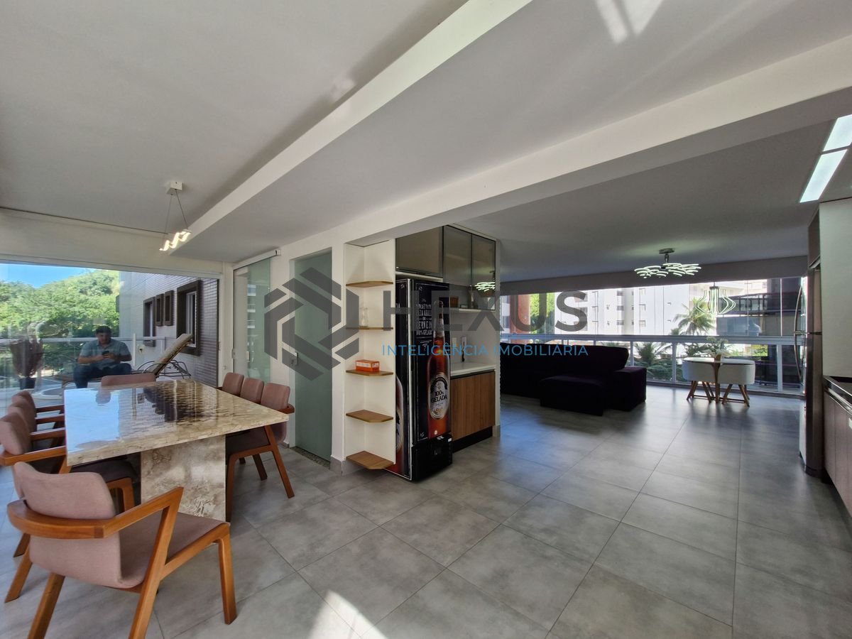 Foto 6 de Apartamento beira mar com varanda gourmet vista mar e lazer no Jardim Astúrias, Guarujá