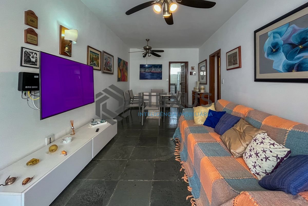 Foto 5 de Apartamento com varanda vista mar na beira mar da praia nas Pitangueiras, Guarujá