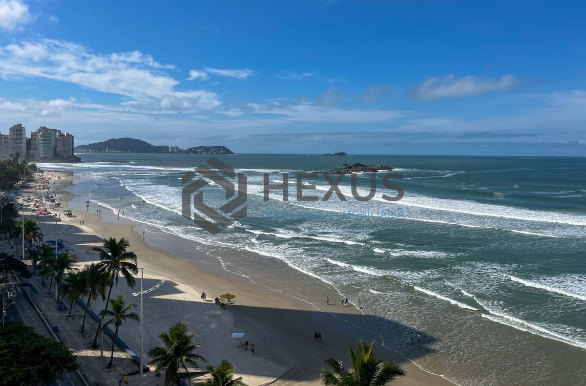 Foto 15 de Apartamento reformado frente mar com varanda vista mar nas Pitangueiras, Guarujá
