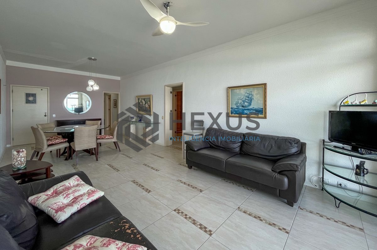 Foto 9 de Apartamento reformado frente mar com varanda vista mar nas Pitangueiras, Guarujá