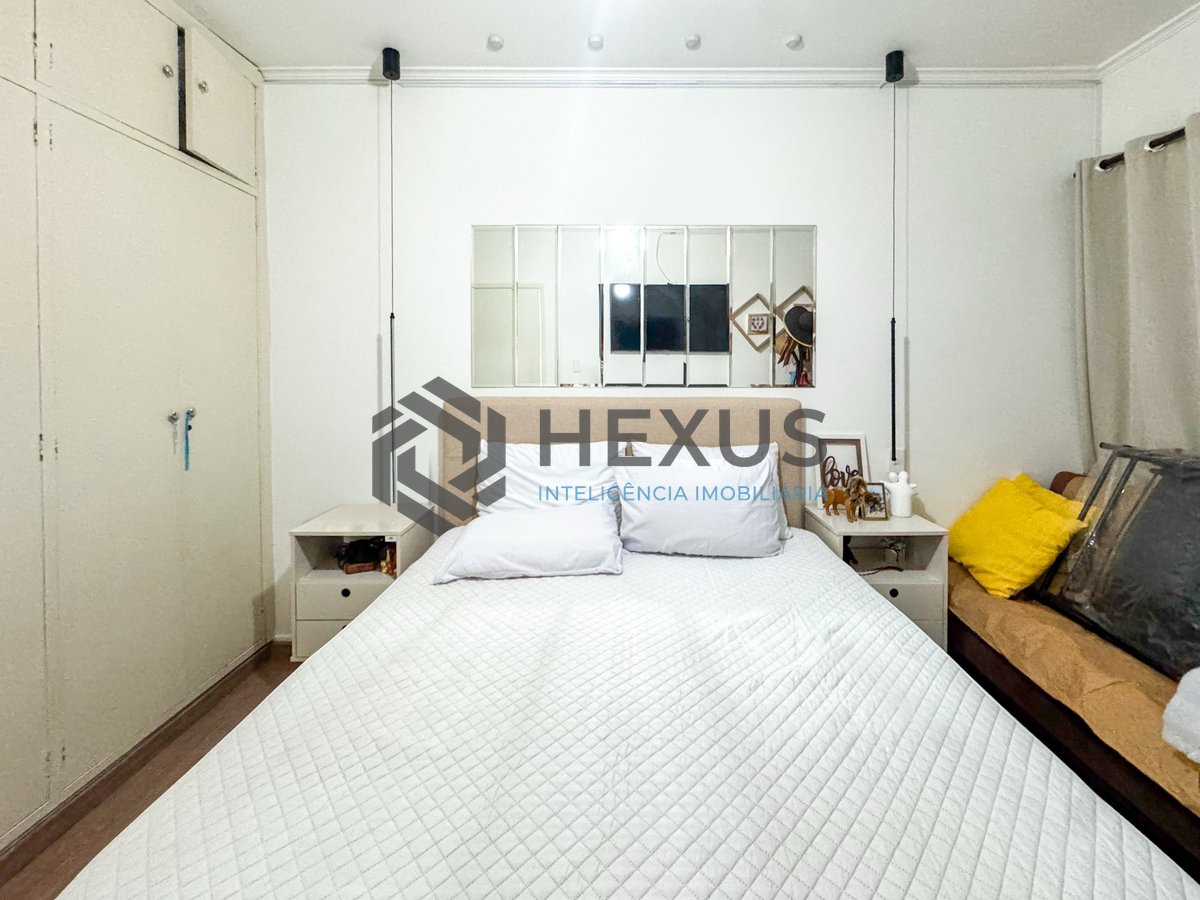 Foto 11 de Apartamento com varanda vista mar a 2 quadras da praia nas Pitangueiras, Guarujá