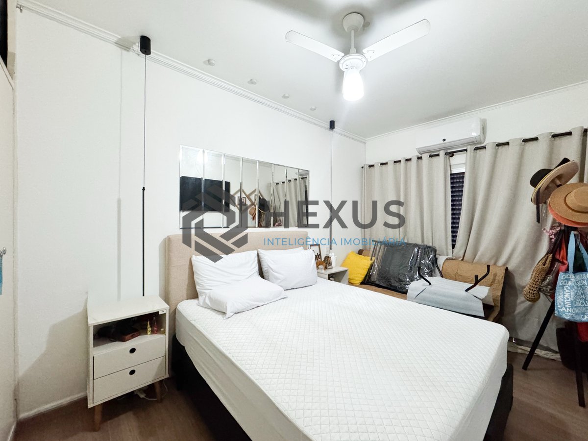 Foto 9 de Apartamento com varanda vista mar a 2 quadras da praia nas Pitangueiras, Guarujá