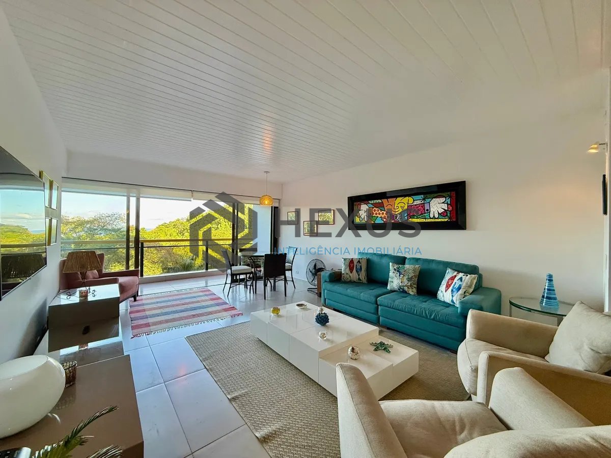 Foto 6 de Apartamento reformado com varanda e lazer na beira mar no Morro Sorocotuba na Enseada, Guarujá