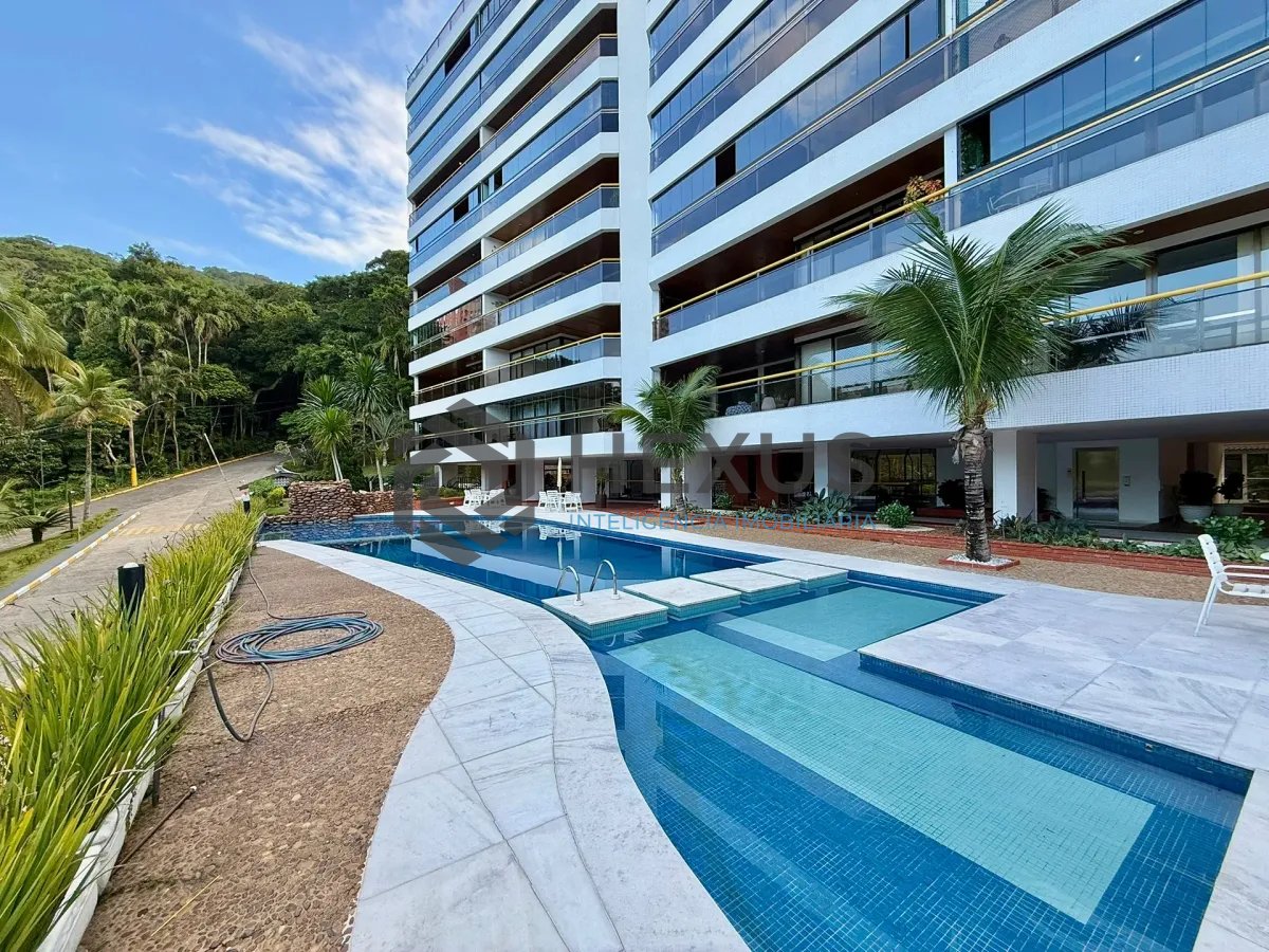 Foto 22 de Apartamento reformado com varanda vista mar e lazer na beira mar no Morro Sorotocuba na Enseada, Guarujá