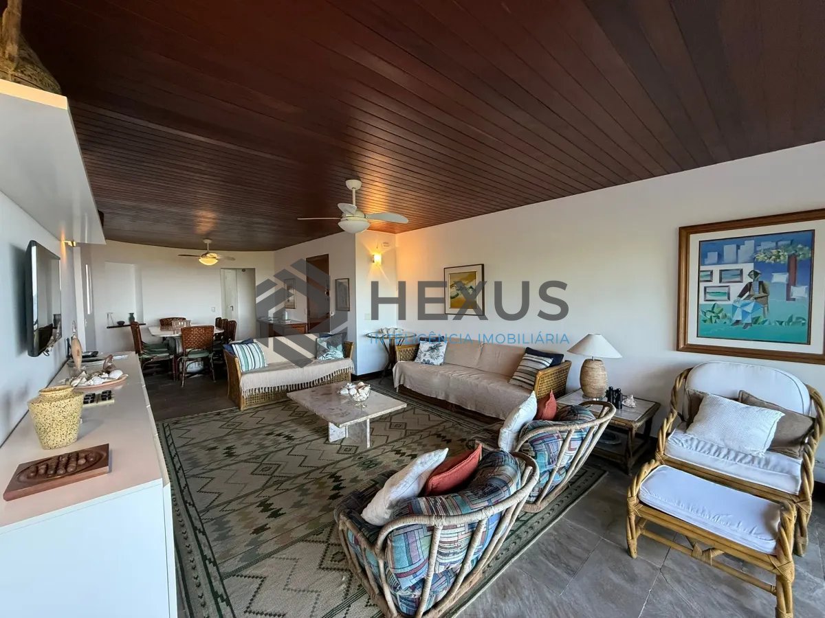 Foto 8 de Apartamento com varanda vista mar e lazer na beira mar do Morro Sorocotuba na Enseada, Guarujá
