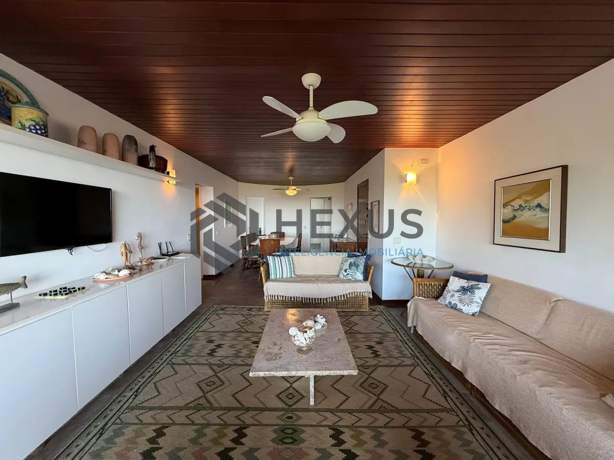 Foto 9 de Apartamento com varanda vista mar e lazer na beira mar do Morro Sorocotuba na Enseada, Guarujá