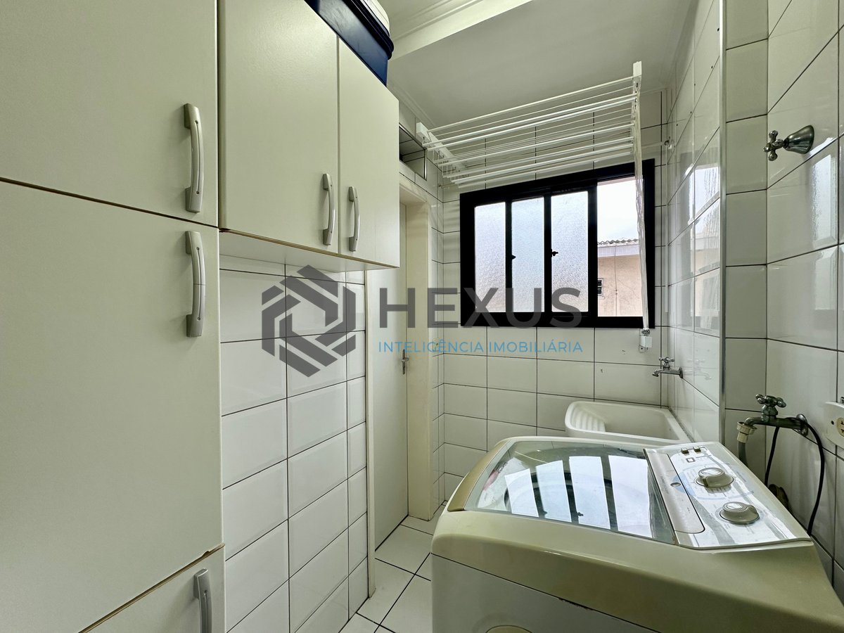 Foto 24 de Apartamento com varanda e lazer a 400m da praia na Enseada, Guarujá