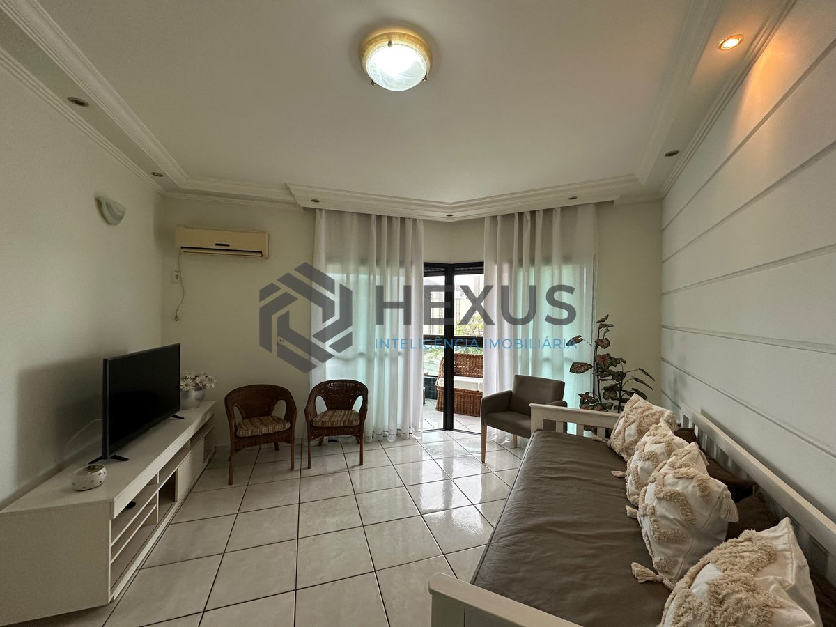 Foto 4 de Apartamento com varanda e lazer a 400m da praia na Enseada, Guarujá