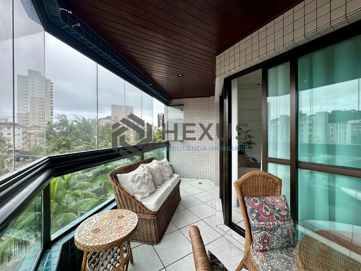 Foto 9 de Apartamento com varanda e lazer a 400m da praia na Enseada, Guarujá
