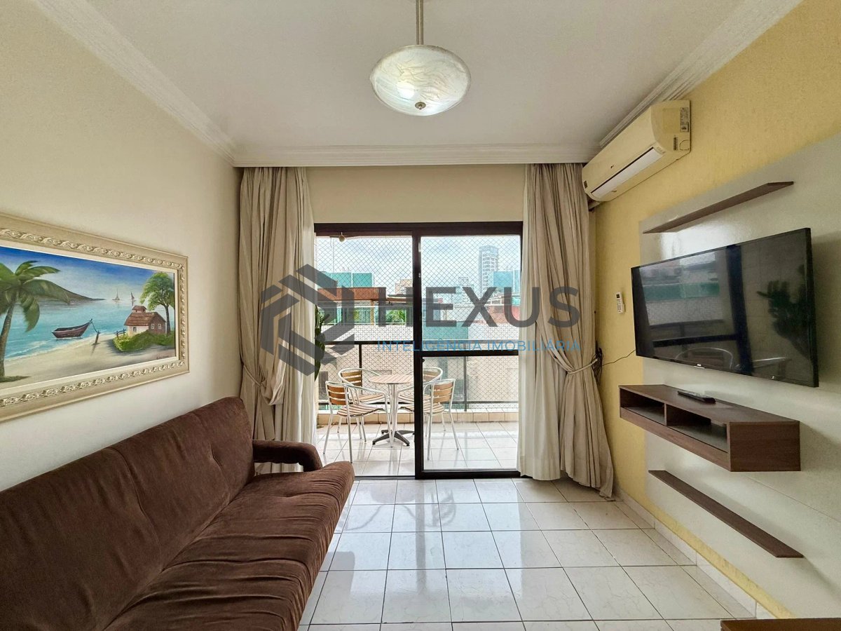 Foto 5 de Apartamento com varanda e lazer a 400m da praia na Enseada, Guarujá