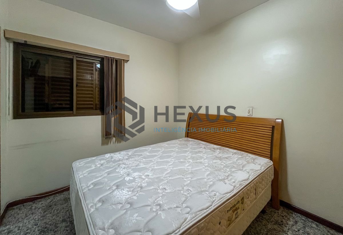 Foto 19 de Apartamento com varanda gourmet e lazer a 300m da praia nas Pitangueiras, Guarujá