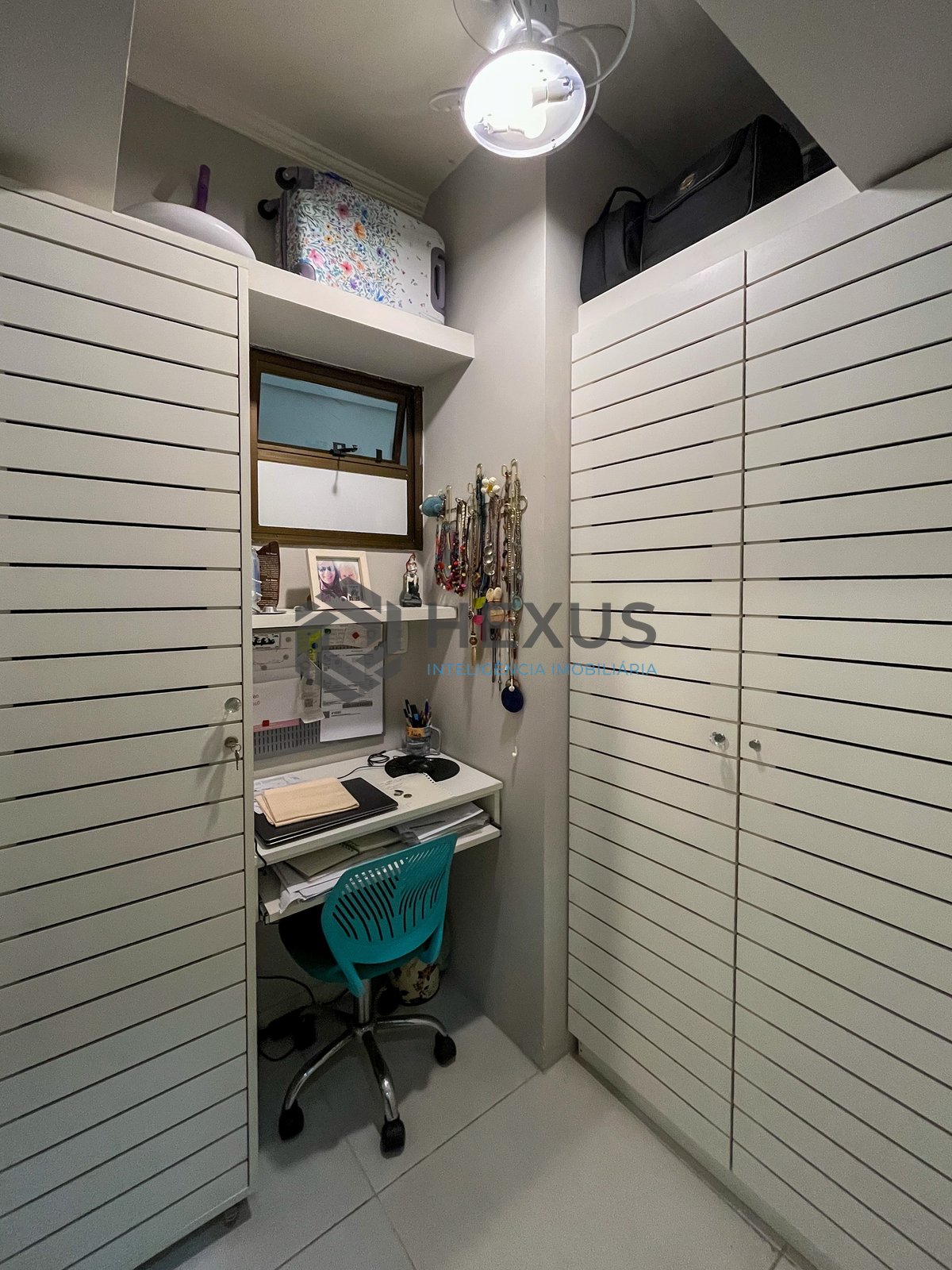 Foto 26 de Apartamento com varanda gourmet e lazer a 2 quadras da praia nas Pitangueiras, Guarujá