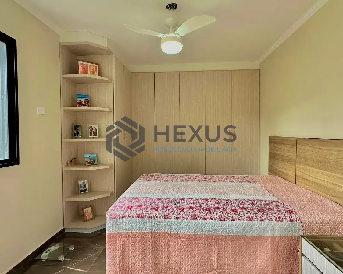 Foto 20 de Apartamento Duplex reformado com varanda e lazer a 600m da praia na Enseada, Guarujá