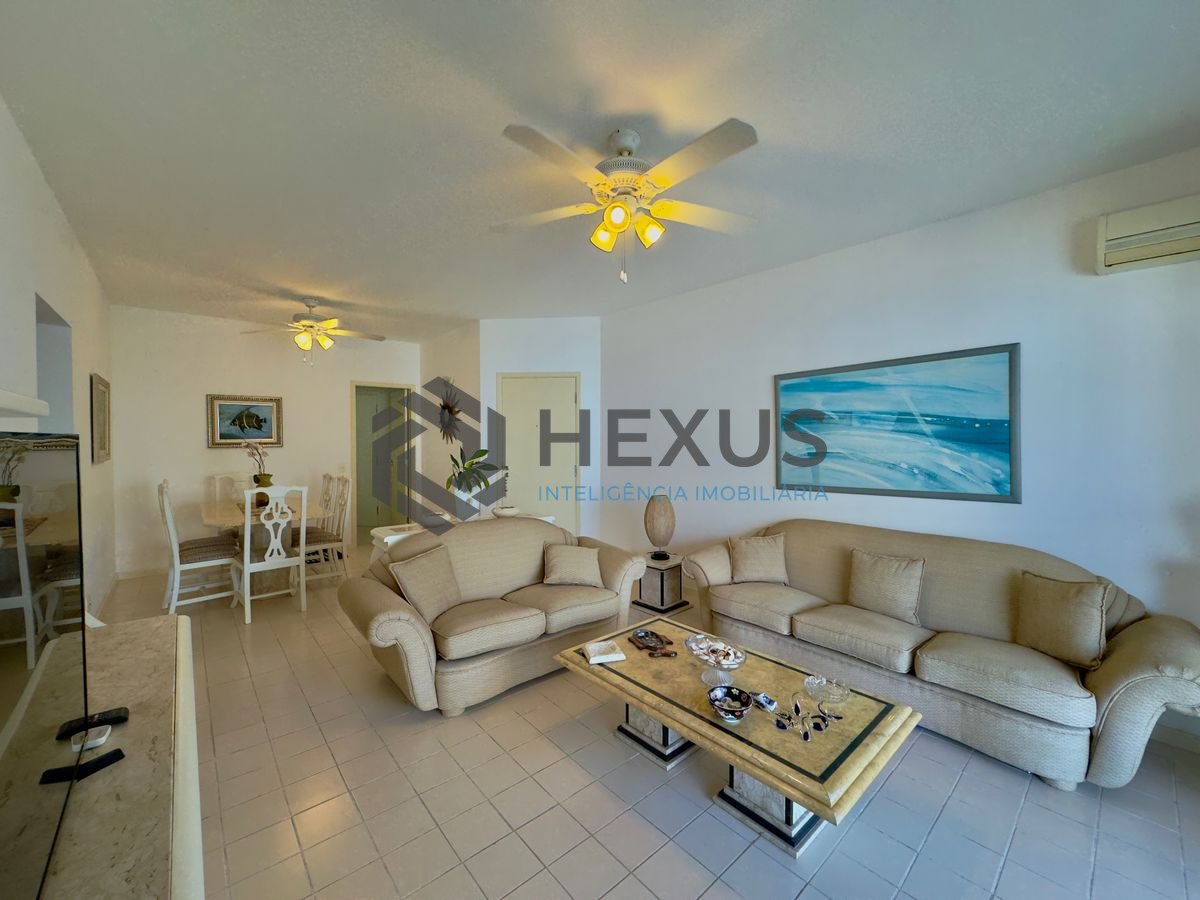 Foto 5 de Apartamento com varanda a 2 quadras da praia nas Pitangueiras, Guarujá