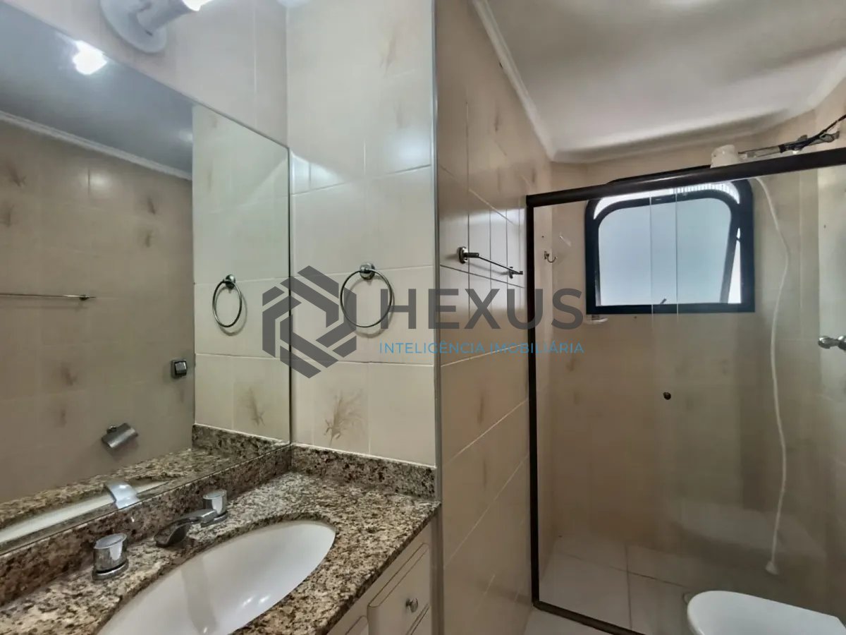 Foto 15 de Apartamento com lazer na região do Brunella na Enseada, Guarujá