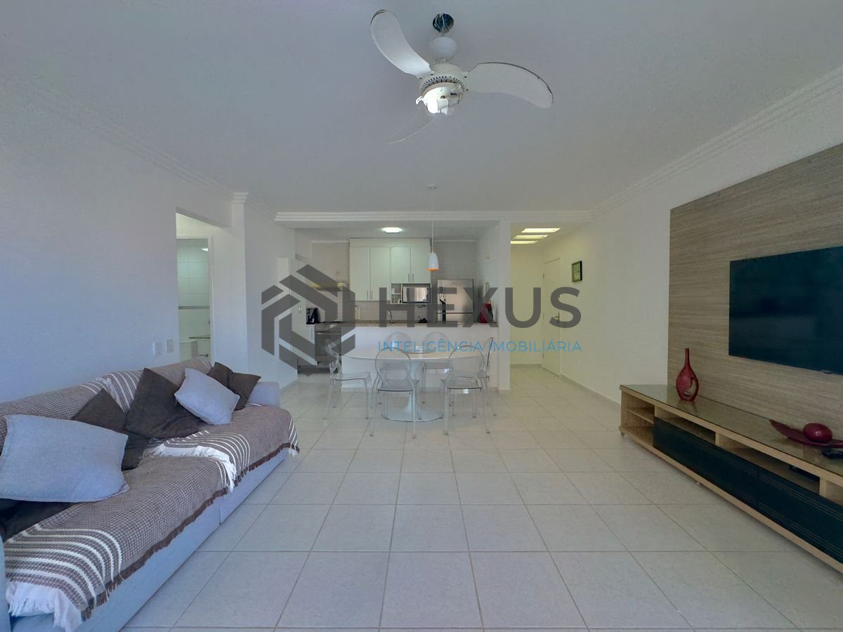 Foto 3 de Apartamento com varanda vista mar e lazer na beira mar no Jardim Astúrias, Guarujá