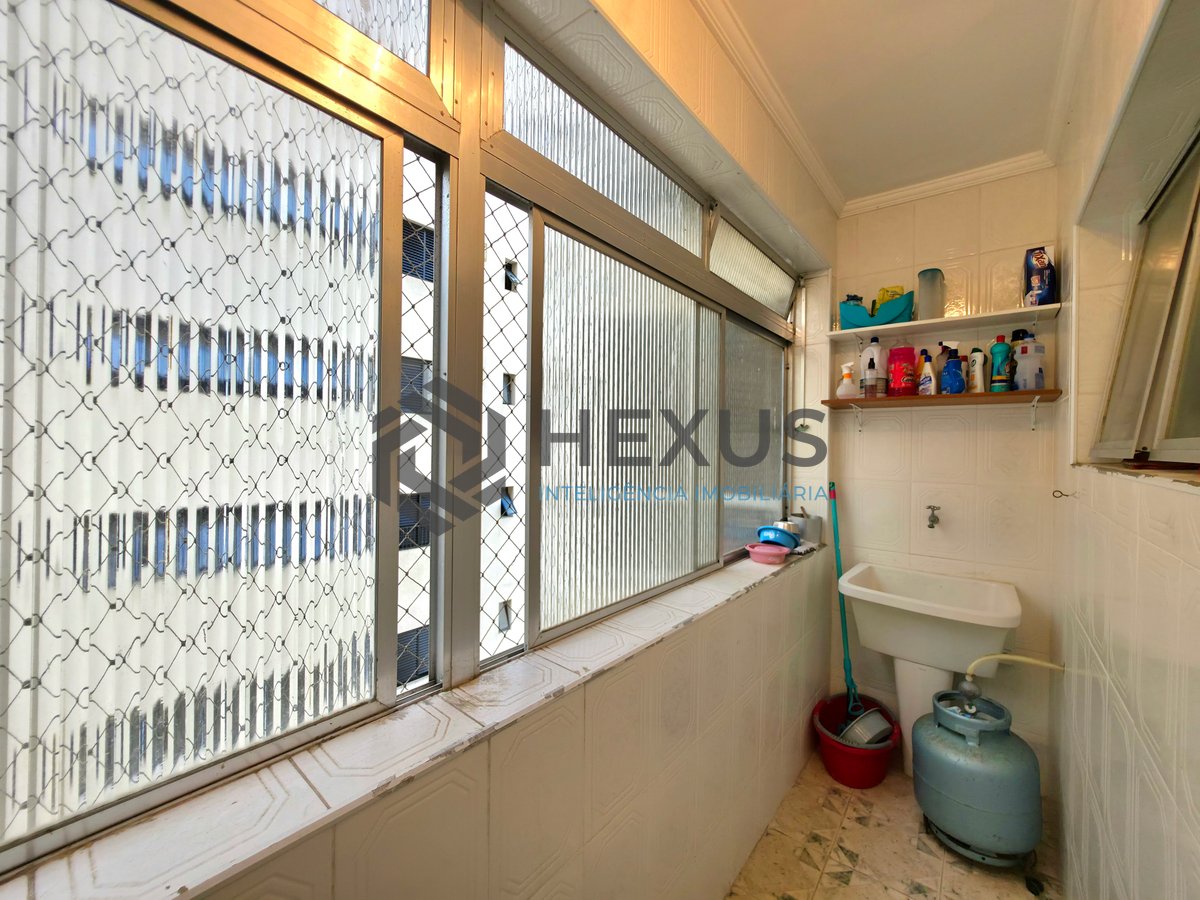 Foto 18 de Apartamento com varanda nas Pitangueiras, Guarujá