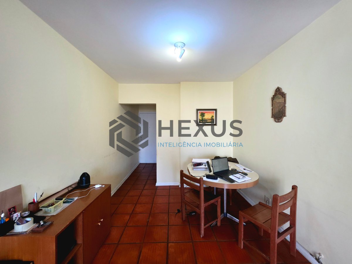 Foto 4 de Apartamento com varanda nas Pitangueiras, Guarujá