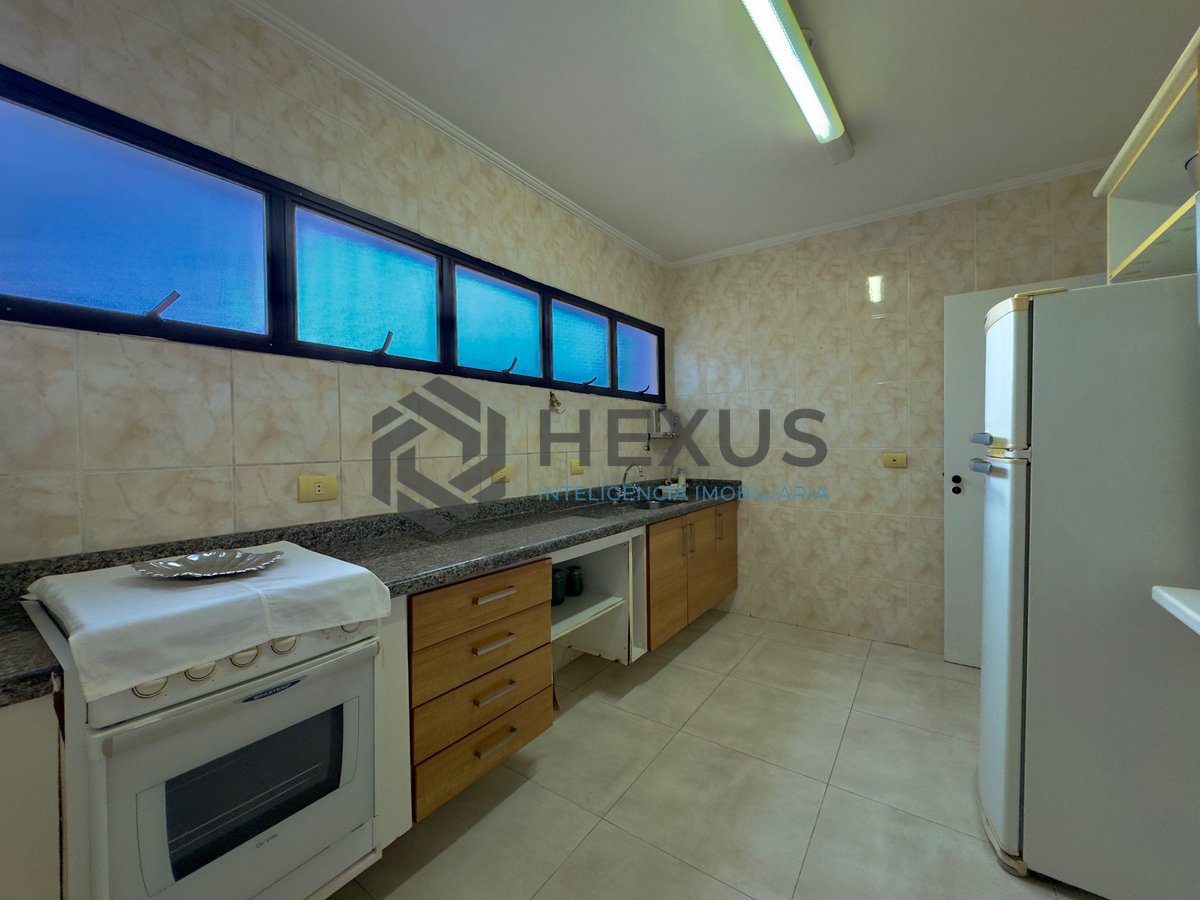 Foto 27 de Apartamento com varanda e lazer no Jardim Astúrias, Guarujá