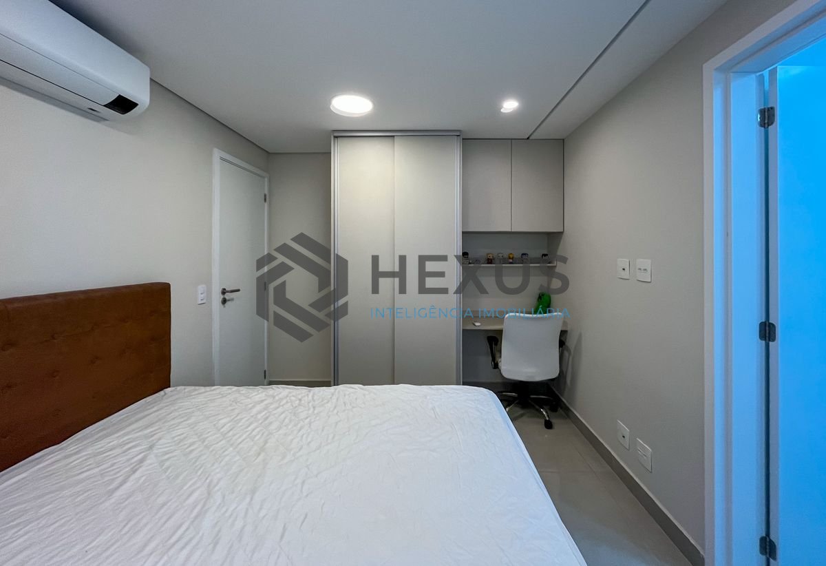 Foto 18 de Apartamento reformado com varanda gourmet e lazer nas Pitangueiras, Guarujá