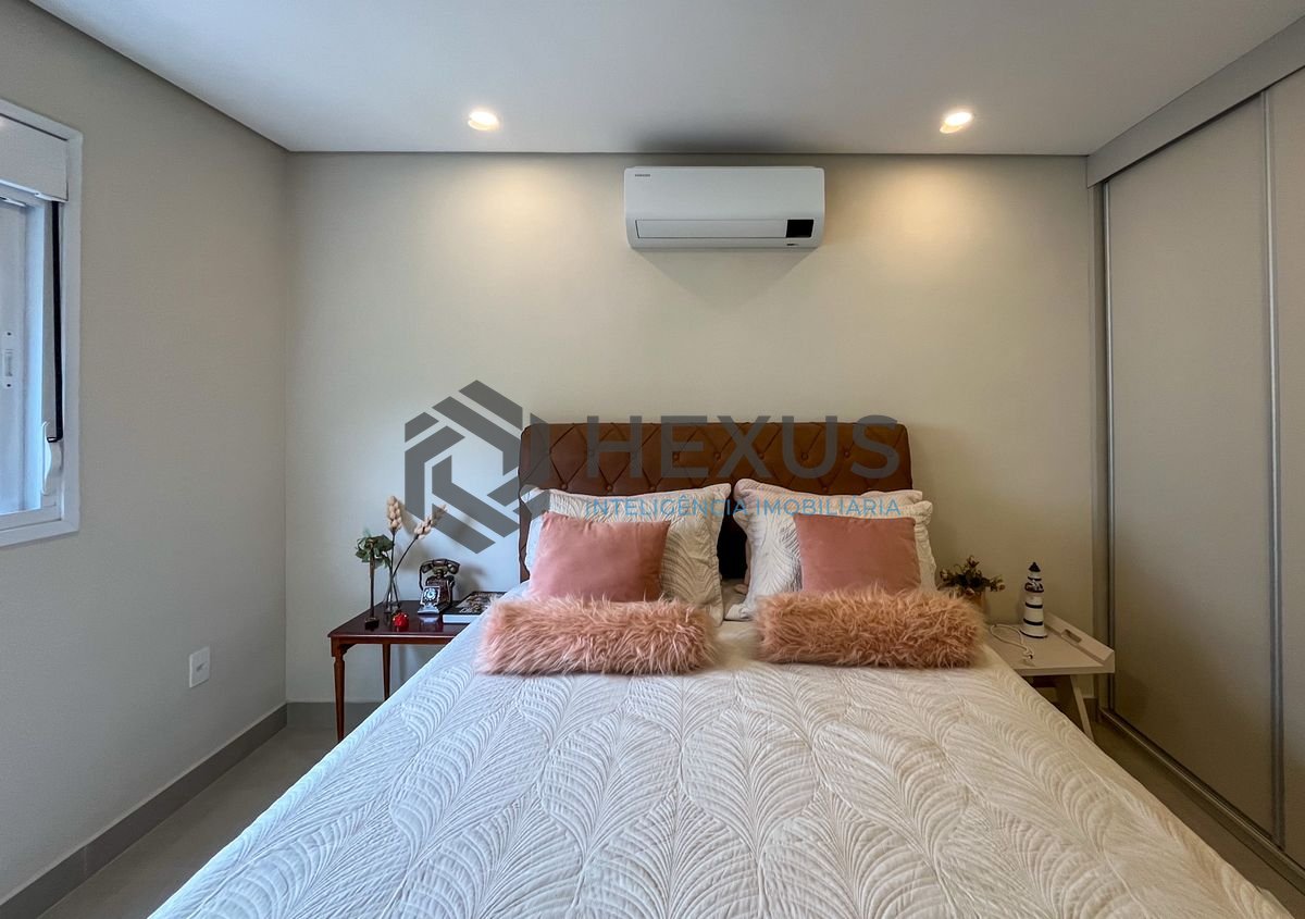 Foto 27 de Apartamento reformado com varanda gourmet e lazer nas Pitangueiras, Guarujá