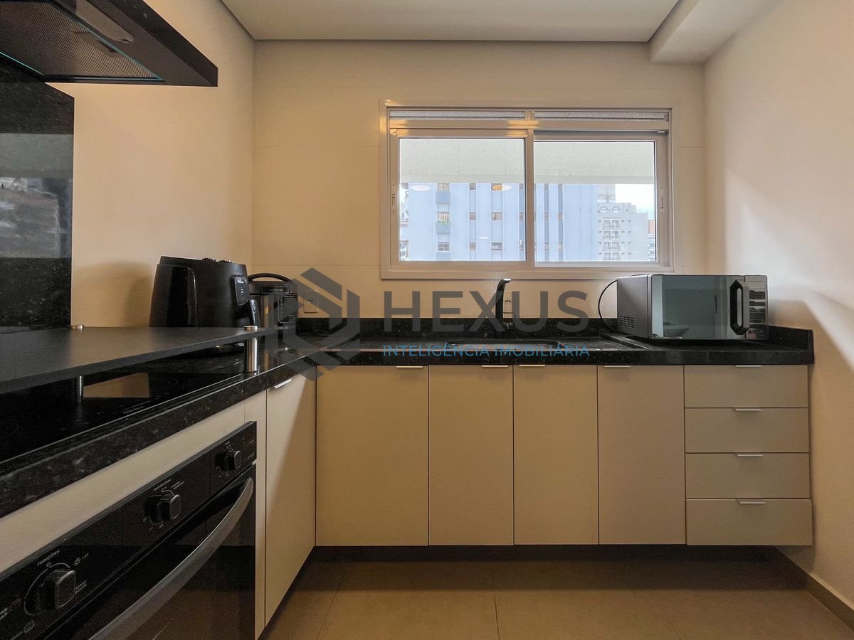 Foto 33 de Apartamento reformado com varanda gourmet e lazer nas Pitangueiras, Guarujá
