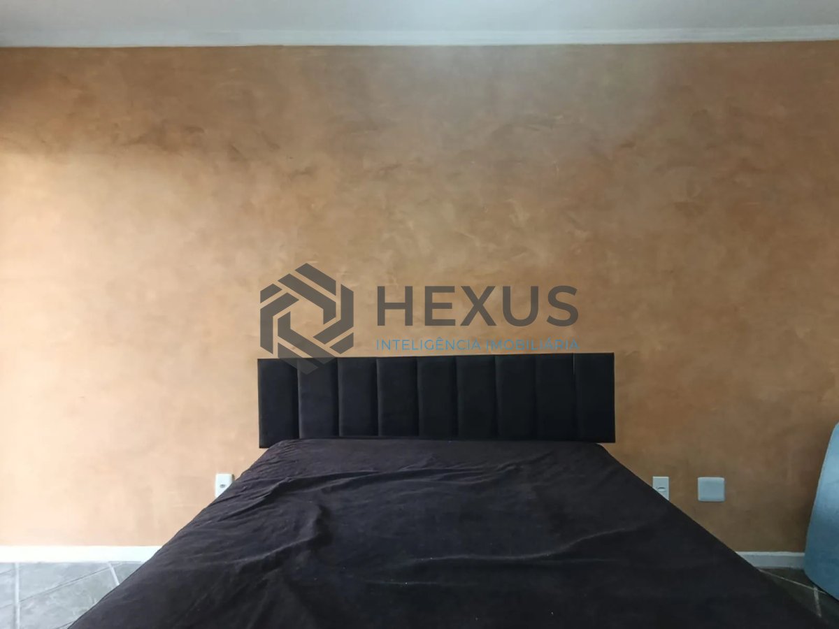 Foto 7 de Apartamento reformado com varanda e lazer a 600m da praia na Enseada, Guarujá