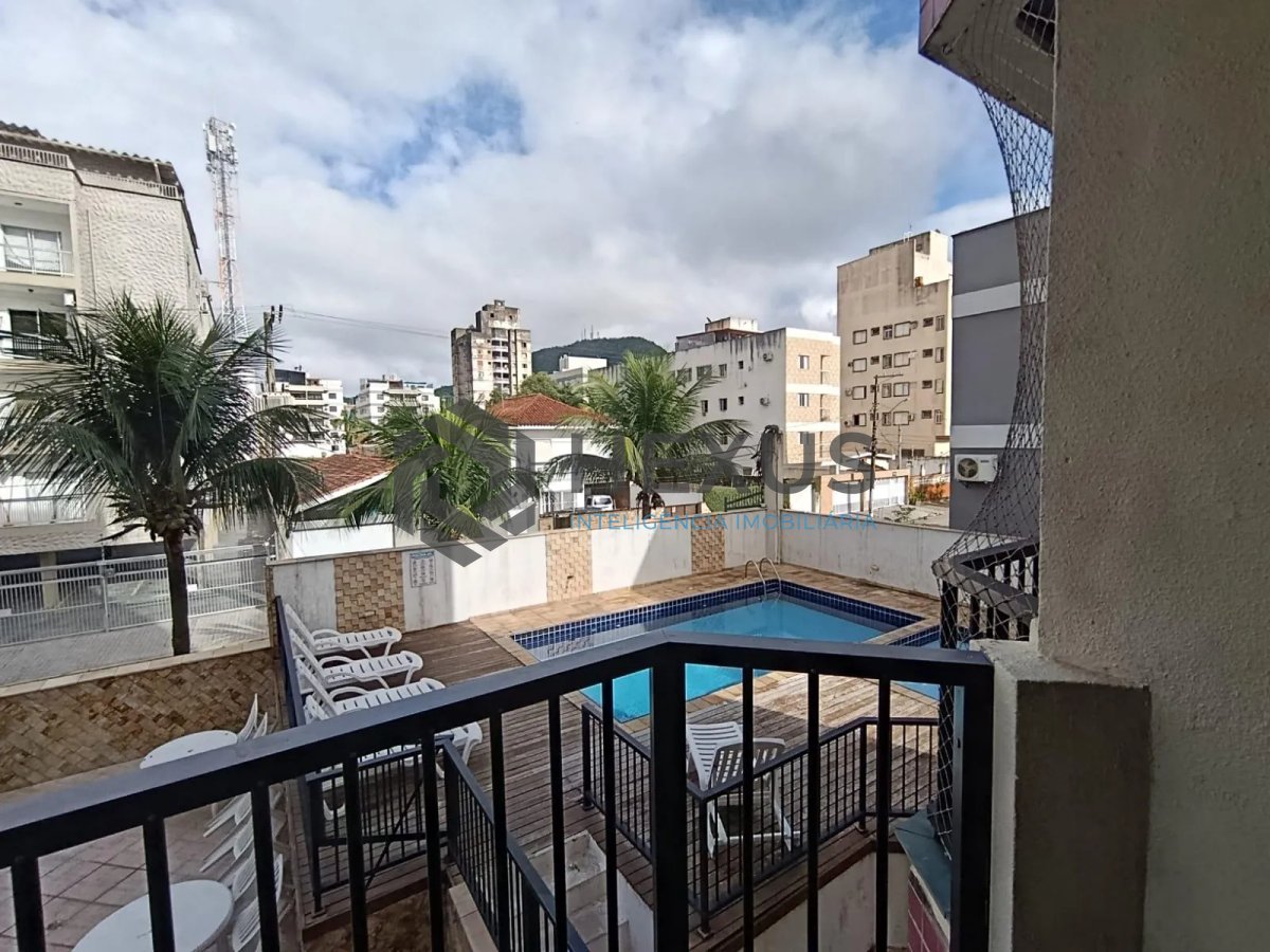 Foto 10 de Apartamento reformado com varanda e lazer a 600m da praia na Enseada, Guarujá