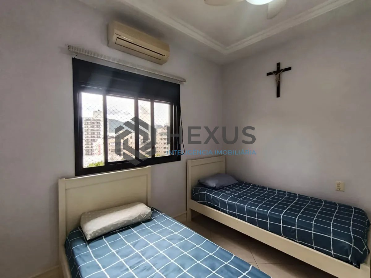 Foto 17 de Apartamento com varanda e lazer na Enseada, Guarujá