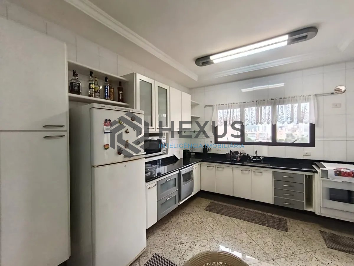 Foto 25 de Apartamento com varanda e lazer na Enseada, Guarujá