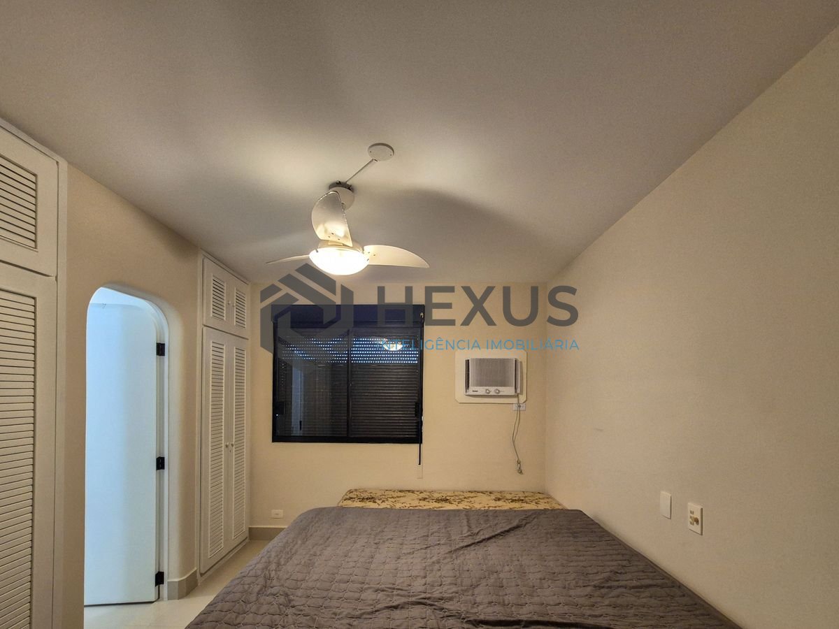 Foto 13 de Apartamento beira mar com varanda vista mar e lazer nas Pitangueiras, Guarujá
