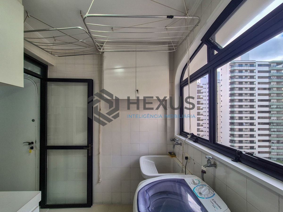 Foto 36 de Apartamento beira mar com varanda vista mar e lazer nas Pitangueiras, Guarujá