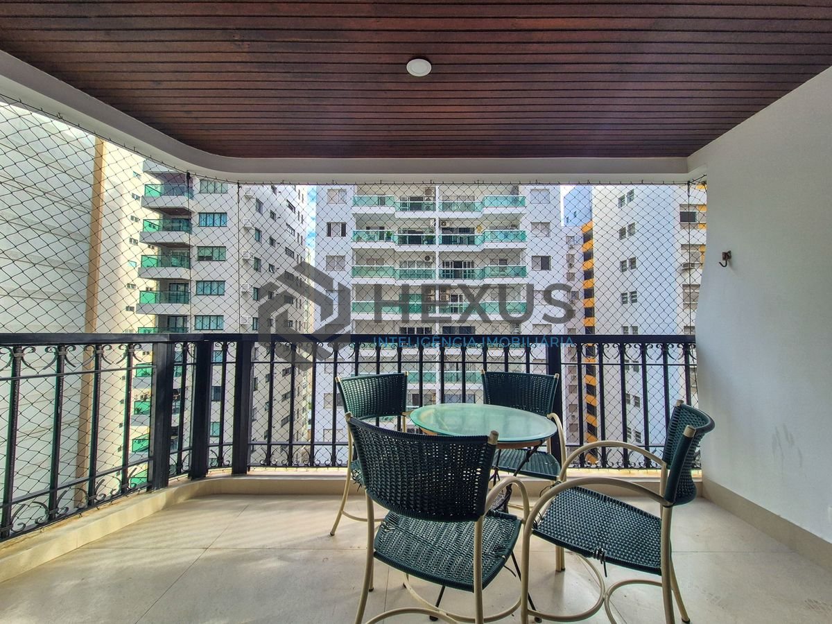 Foto 6 de Apartamento beira mar com varanda vista mar e lazer nas Pitangueiras, Guarujá