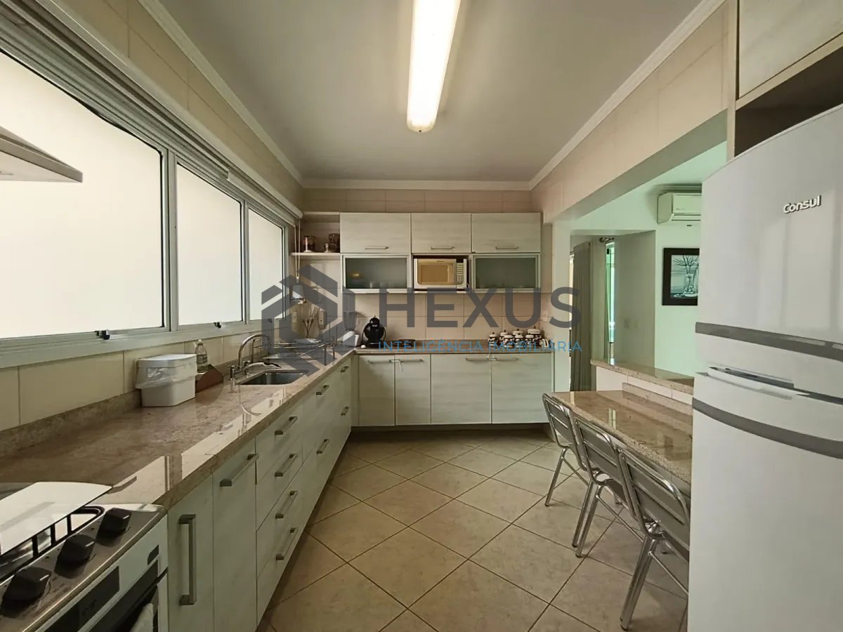 Foto 23 de Apartamento com varanda gourmet e lazer na Enseada, Guarujá