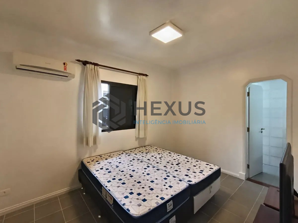 Foto 17 de Apartamento com varanda e lazer na Enseada, Guarujá
