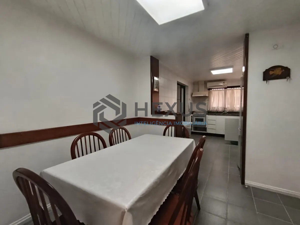 Foto 21 de Apartamento com varanda e lazer na Enseada, Guarujá