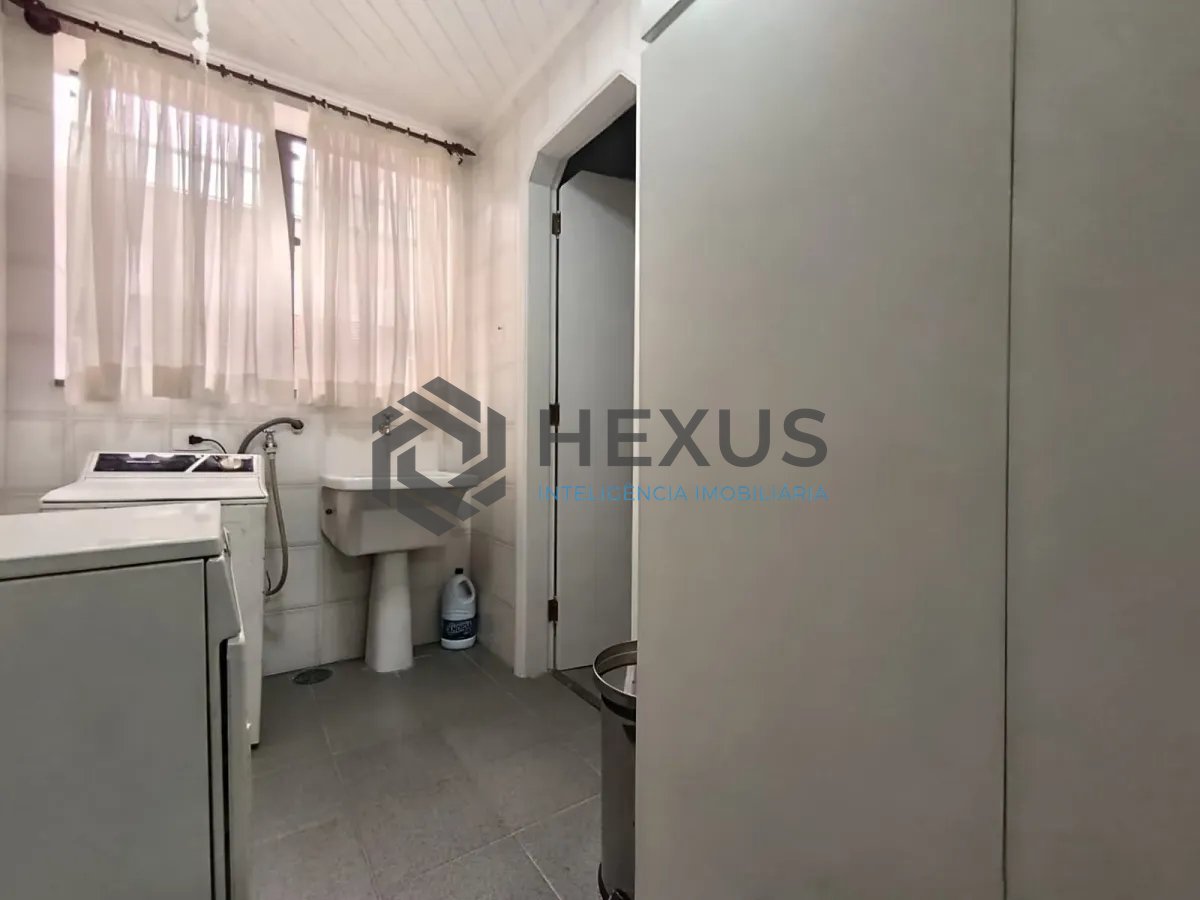 Foto 28 de Apartamento com varanda e lazer na Enseada, Guarujá