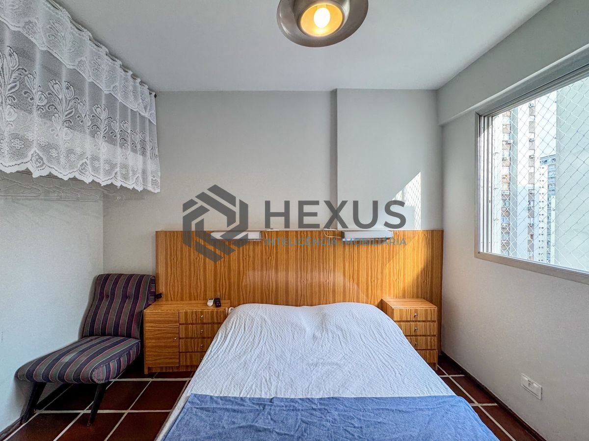 Foto 16 de Apartamento com varanda vista mar e lazer a 1 quadra da praia nas Pitangueiras, Guarujá