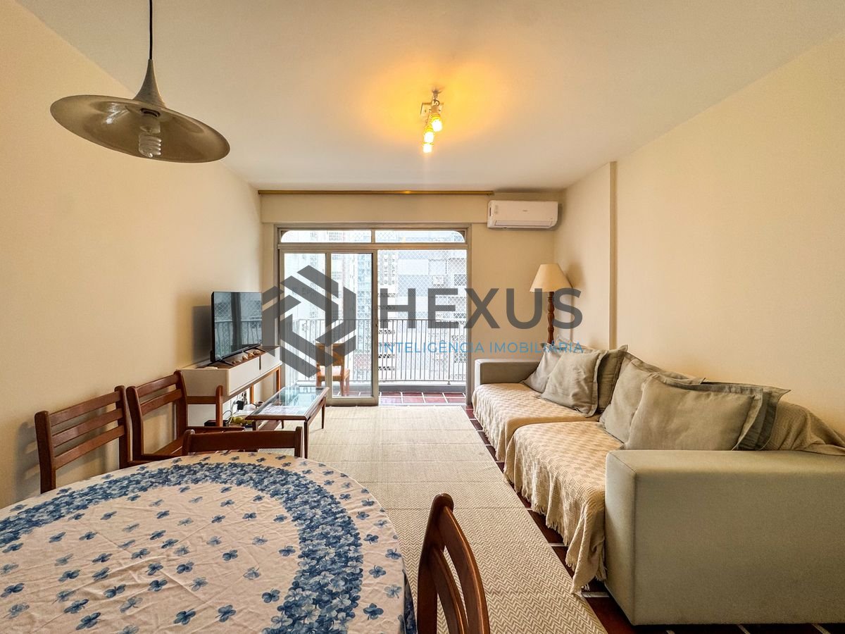 Foto 3 de Apartamento com varanda vista mar e lazer a 1 quadra da praia nas Pitangueiras, Guarujá