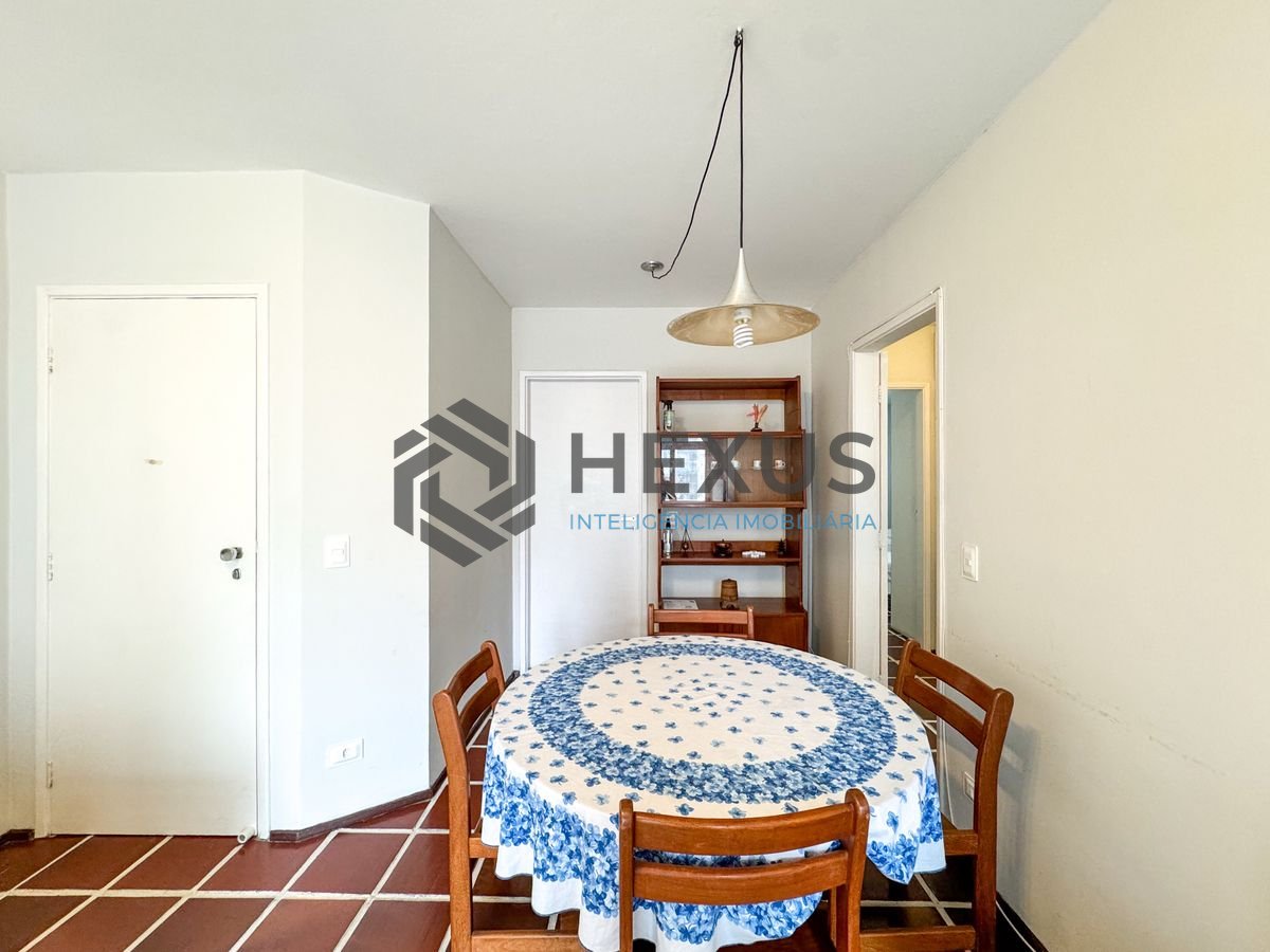 Foto 4 de Apartamento com varanda vista mar e lazer a 1 quadra da praia nas Pitangueiras, Guarujá