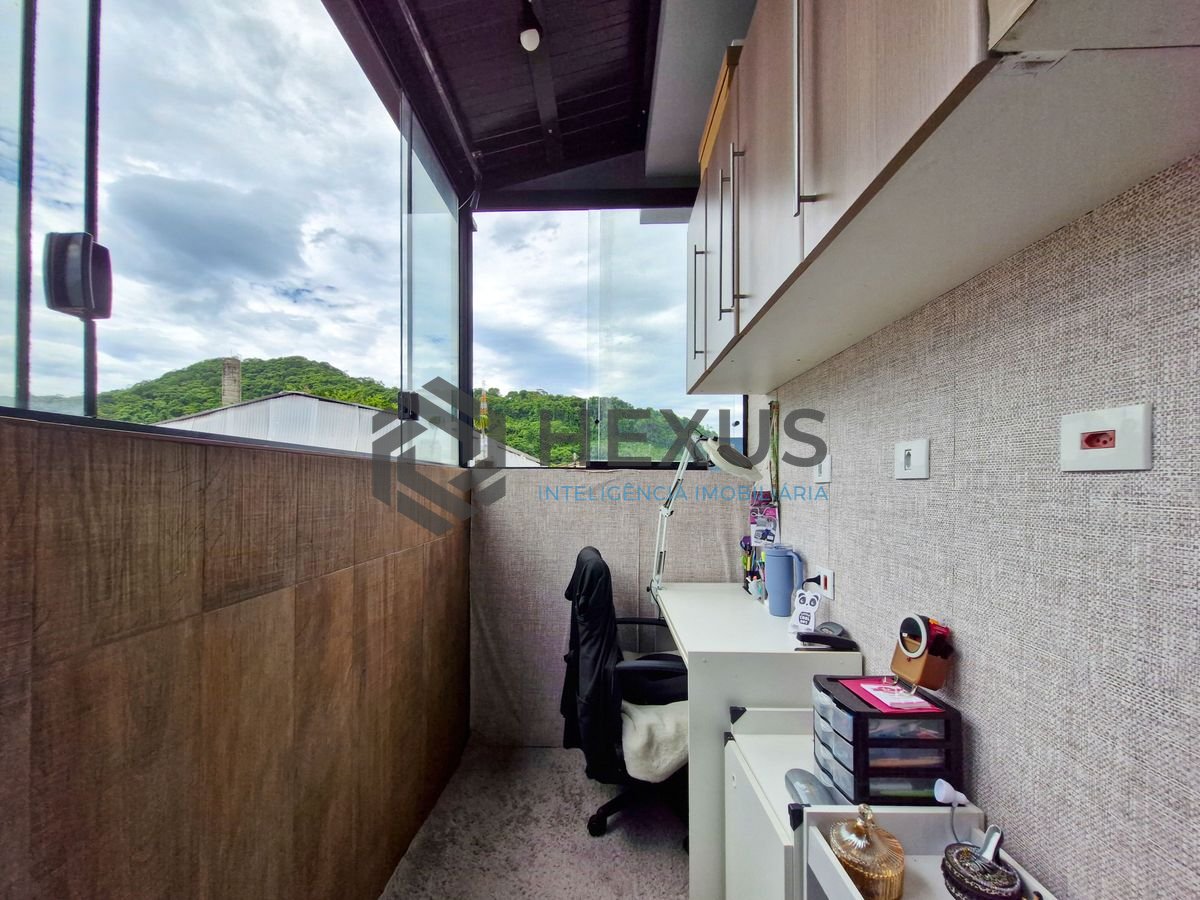 Foto 35 de Casa reformada com churrasqueira na Vila Santa Rosa, Guarujá