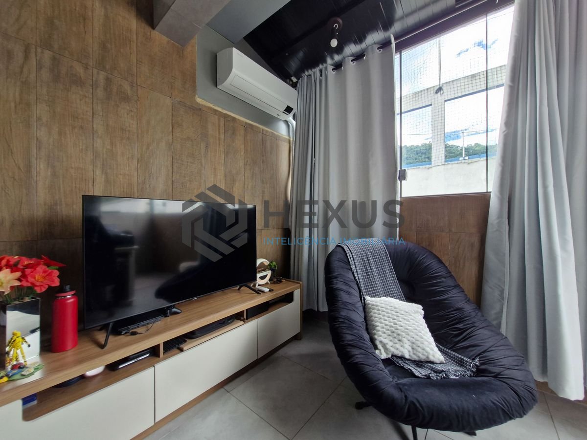 Foto 36 de Casa reformada com churrasqueira na Vila Santa Rosa, Guarujá