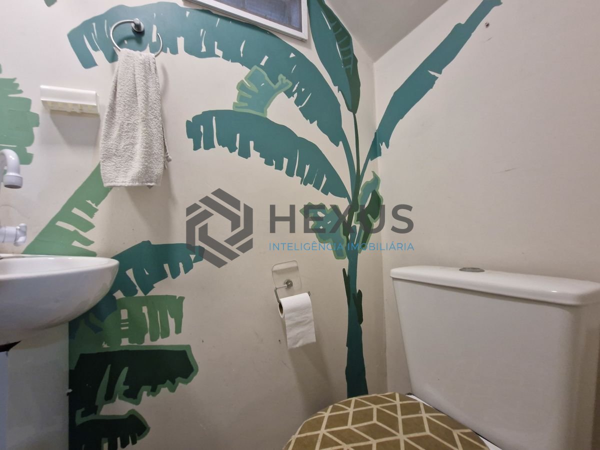 Foto 10 de Casa reformada com churrasqueira na Vila Santa Rosa, Guarujá