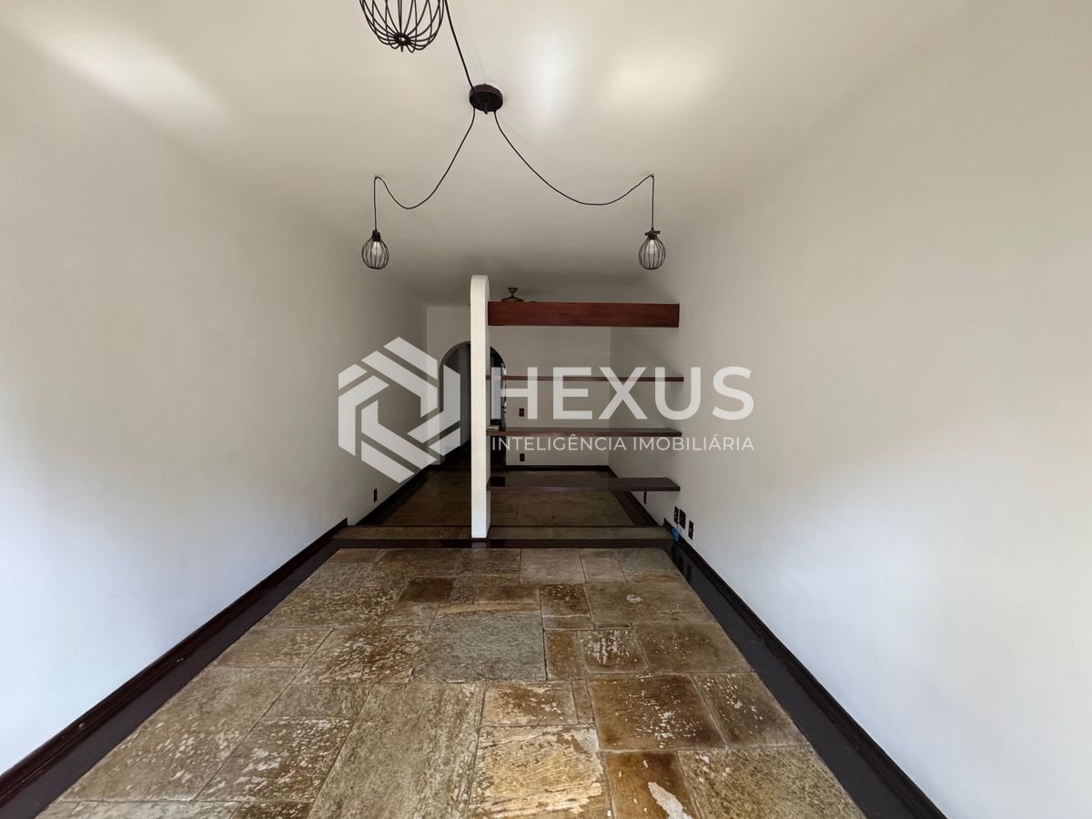 Foto 3 de Apartamento com varanda a 350m da praia no Jardim das Conchas, Guarujá