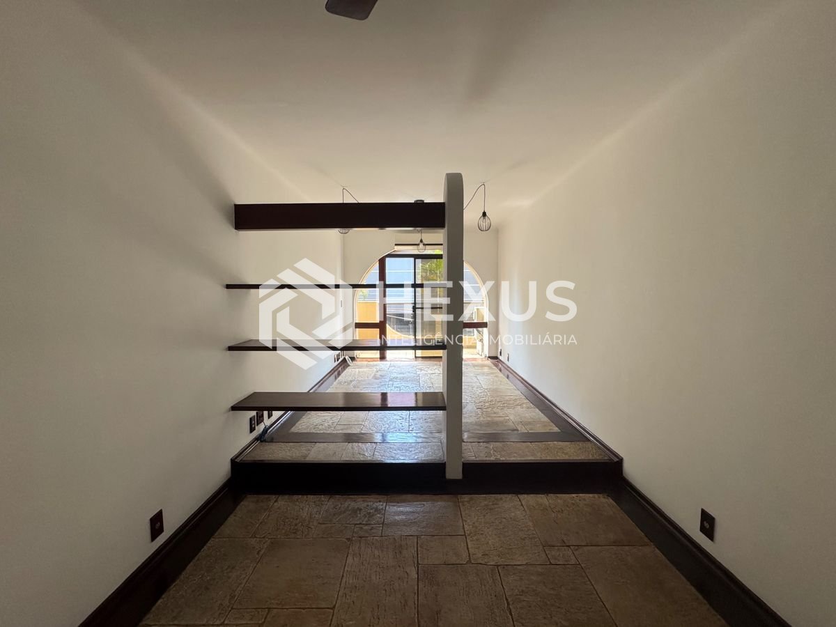 Foto 4 de Apartamento com varanda a 350m da praia no Jardim das Conchas, Guarujá